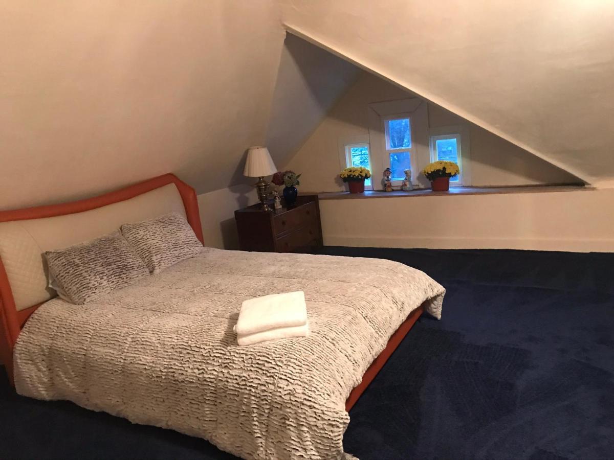 5 Star Victorian Mansion-Downtown No Locals Bed & Breakfast Ери Екстериор снимка