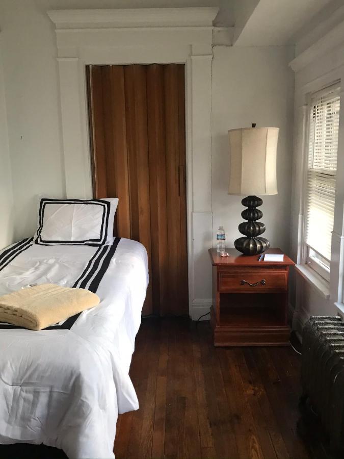 5 Star Victorian Mansion-Downtown No Locals Bed & Breakfast Ери Екстериор снимка