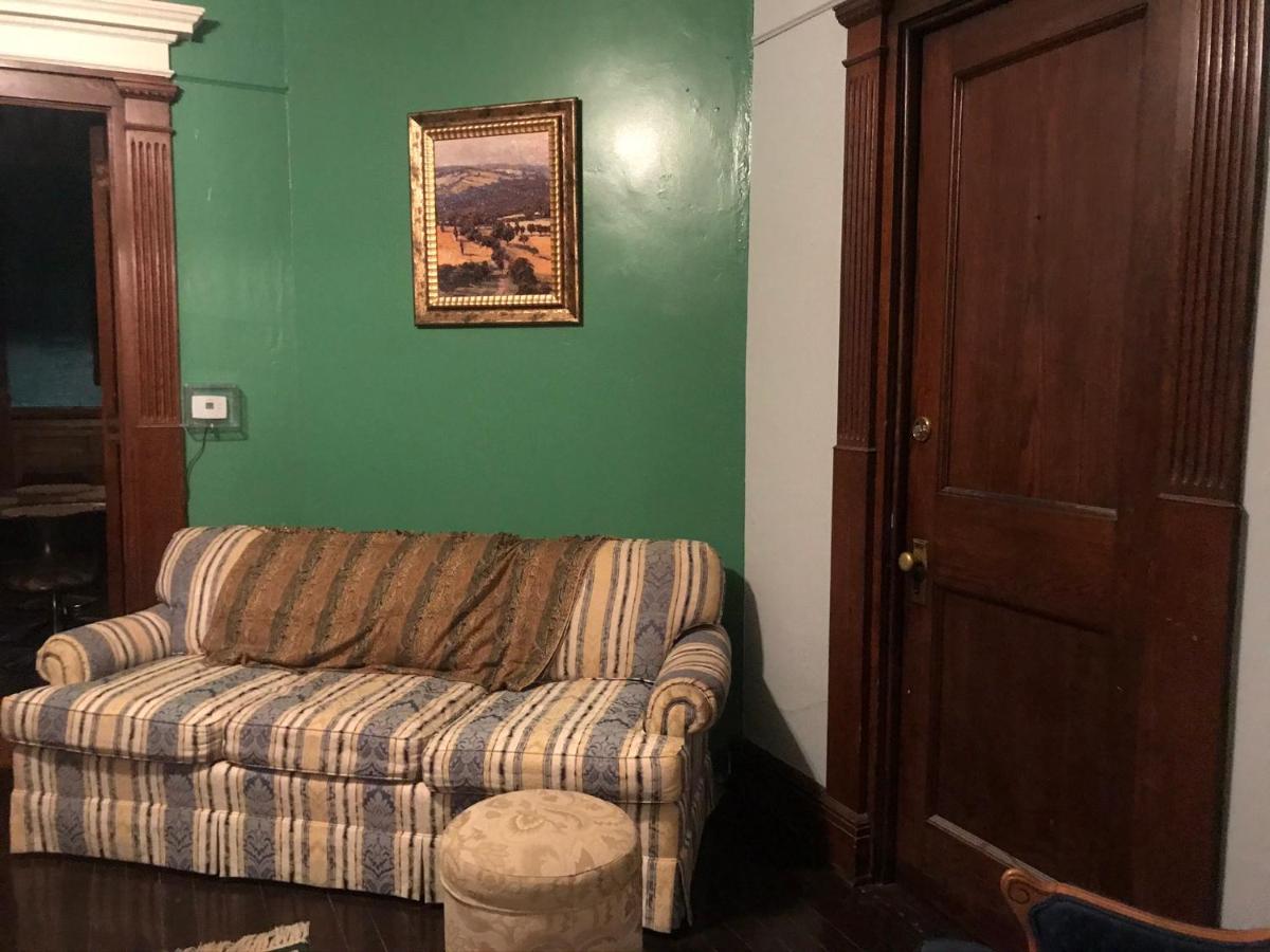5 Star Victorian Mansion-Downtown No Locals Bed & Breakfast Ери Екстериор снимка