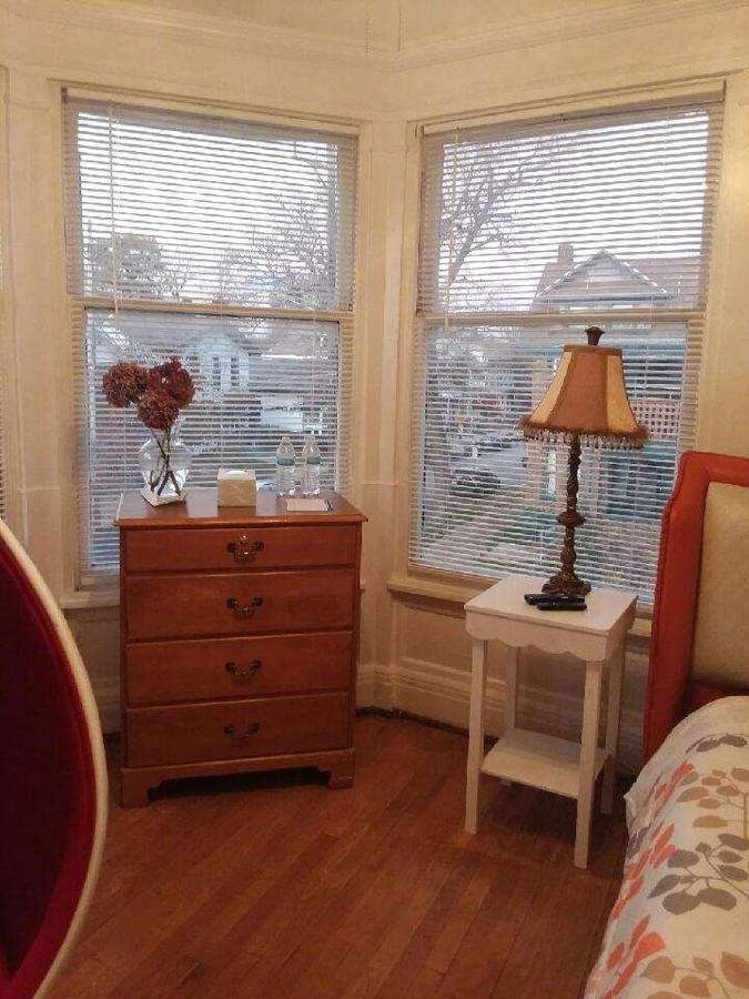 5 Star Victorian Mansion-Downtown No Locals Bed & Breakfast Ери Екстериор снимка